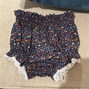 NEVER WORN Baby Girl Newborn Edgehill Collection Bloomers